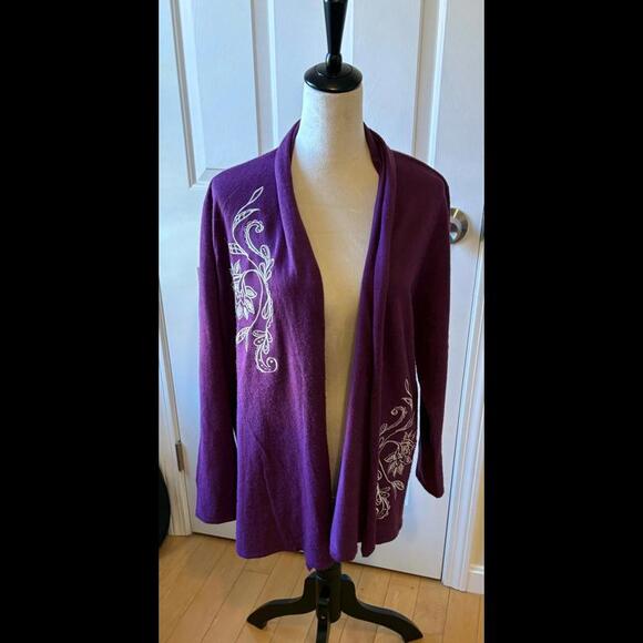 Cardigan - Picture 1 of 6